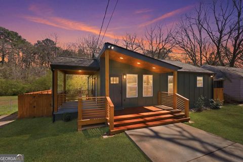 Photo of 2228 Carey Drive SE, Atlanta, GA 30315 (MLS # 10709547)