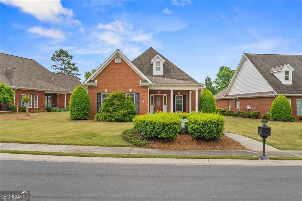 Photo of 117 Vinings Way SE, Calhoun, GA 30701 (MLS # 10754297)