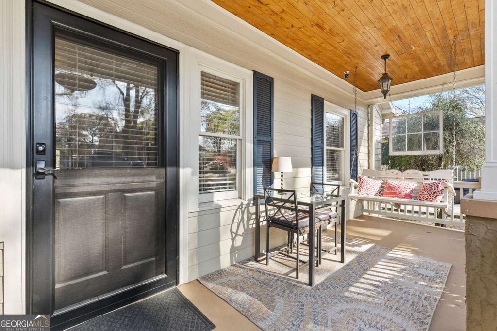 Photo of 1309 Eubanks Avenue, East Point, GA 30344 (MLS # 10650409)