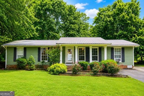 Photo of 212 Craigtown Road NE, Calhoun, GA 30701 (MLS # 10771796)