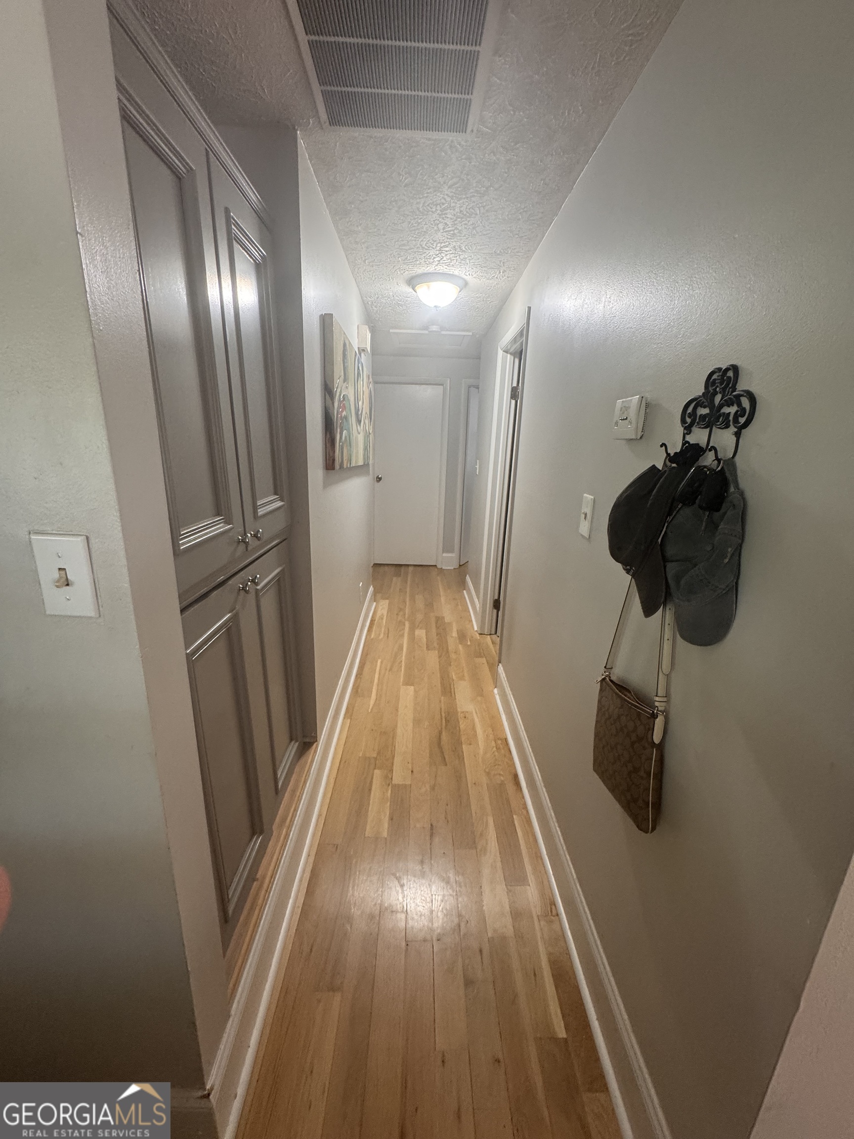 1425 Parkmont DR
