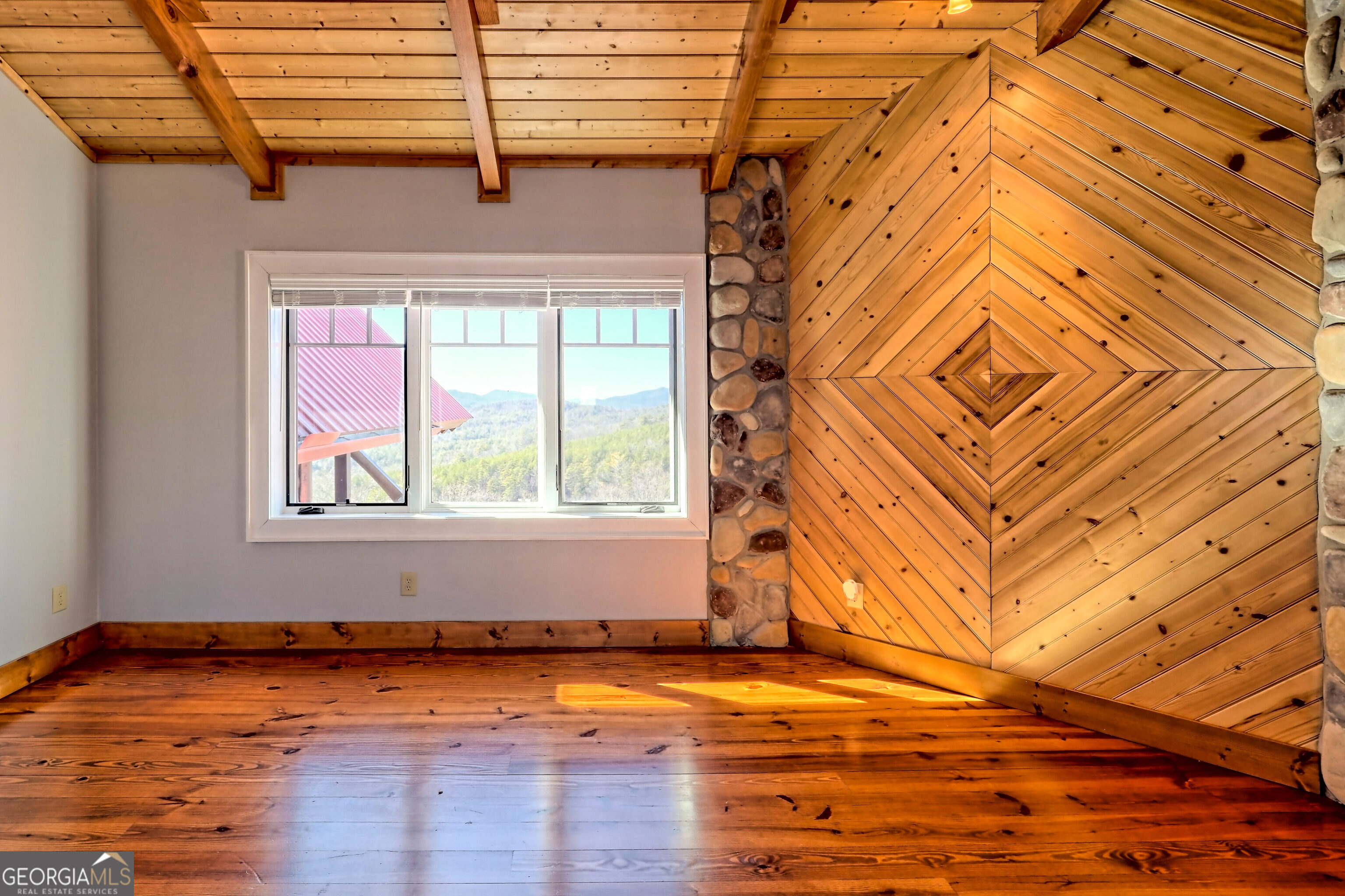 Clayton, Georgia 30525, United States, 5 Bedrooms Bedrooms, ,5 BathroomsBathrooms,Residential,Active,34362