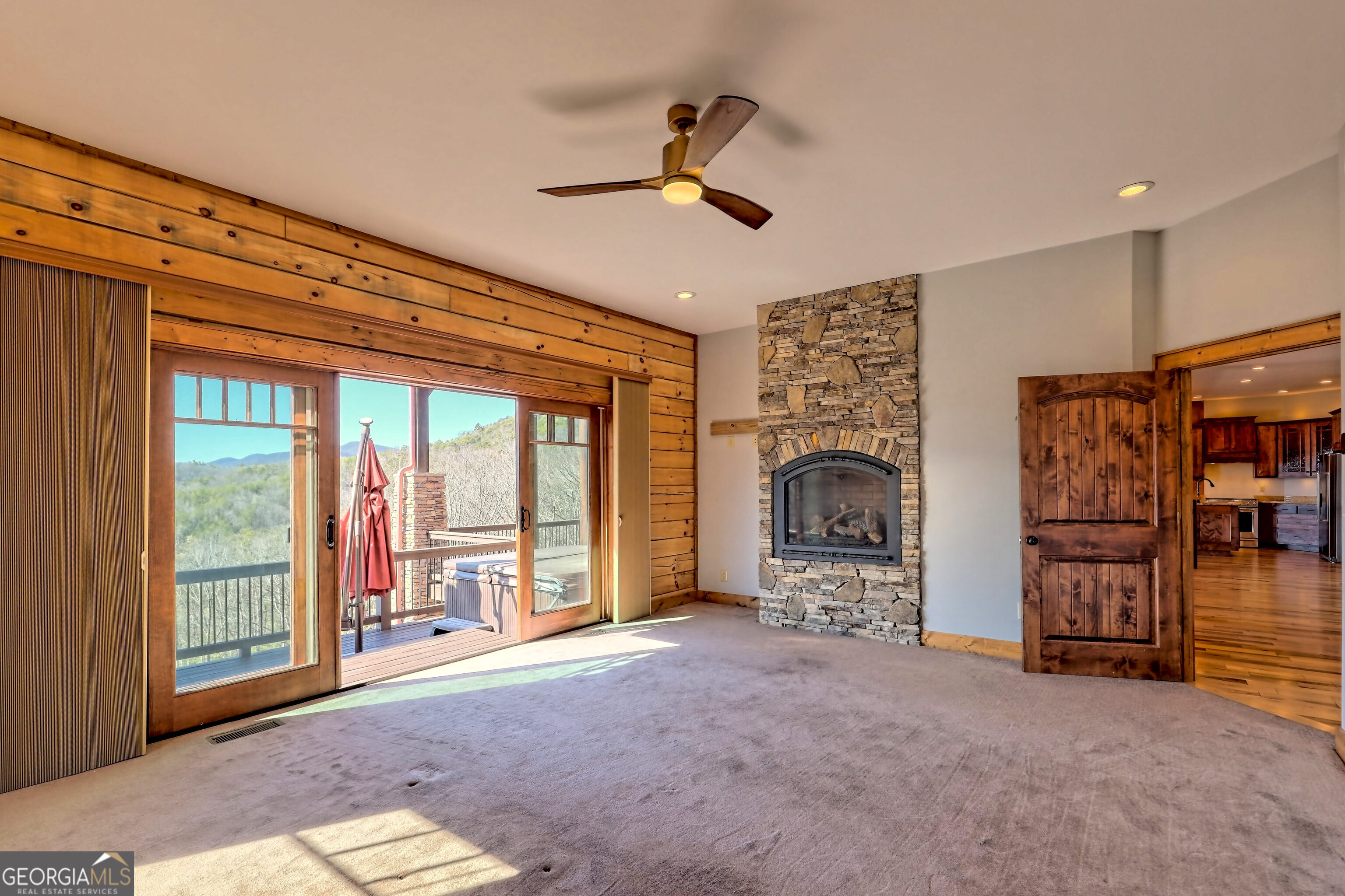 Clayton, Georgia 30525, United States, 5 Bedrooms Bedrooms, ,5 BathroomsBathrooms,Residential,Active,34362