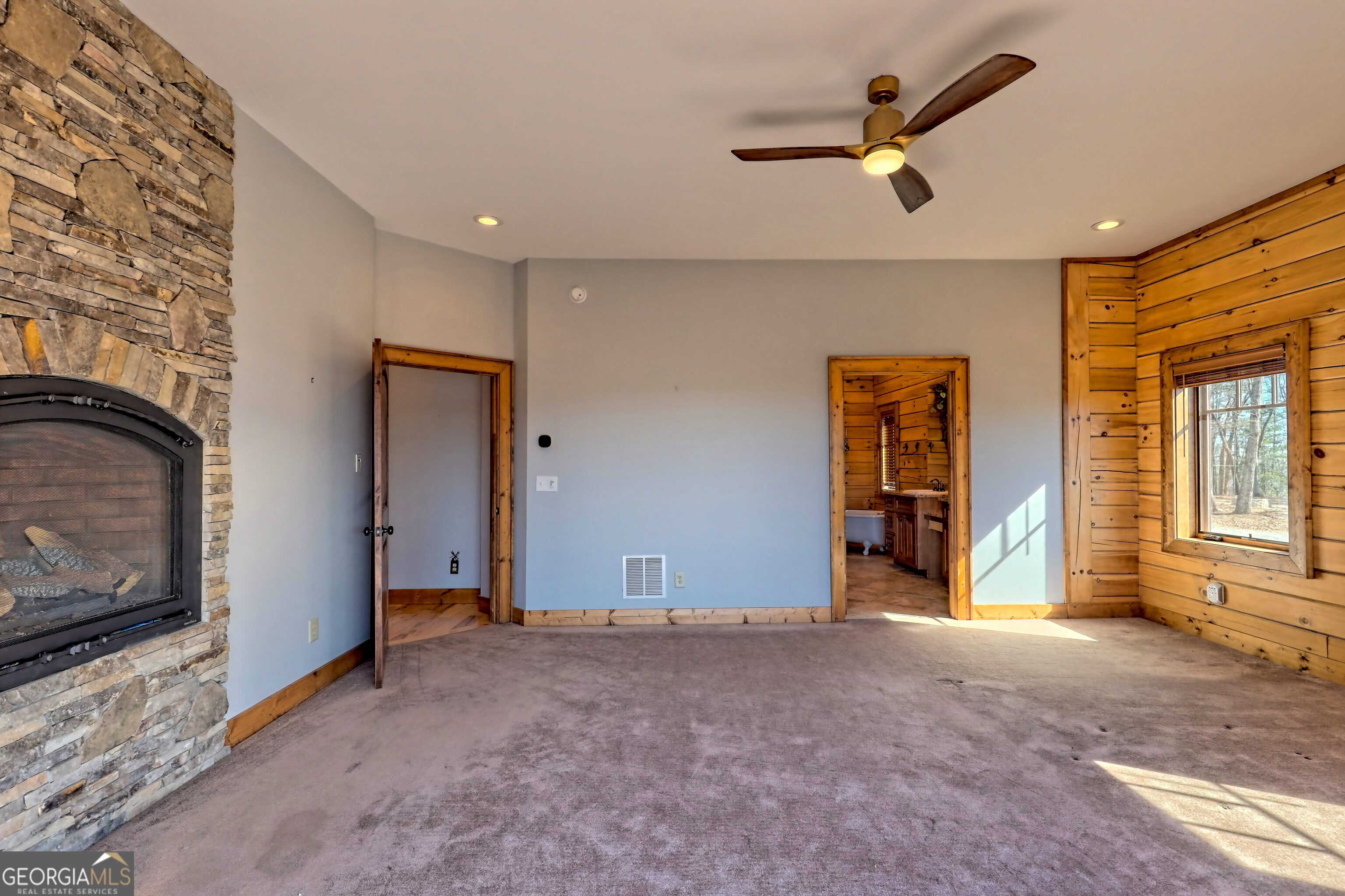 Clayton, Georgia 30525, United States, 5 Bedrooms Bedrooms, ,5 BathroomsBathrooms,Residential,Active,34362