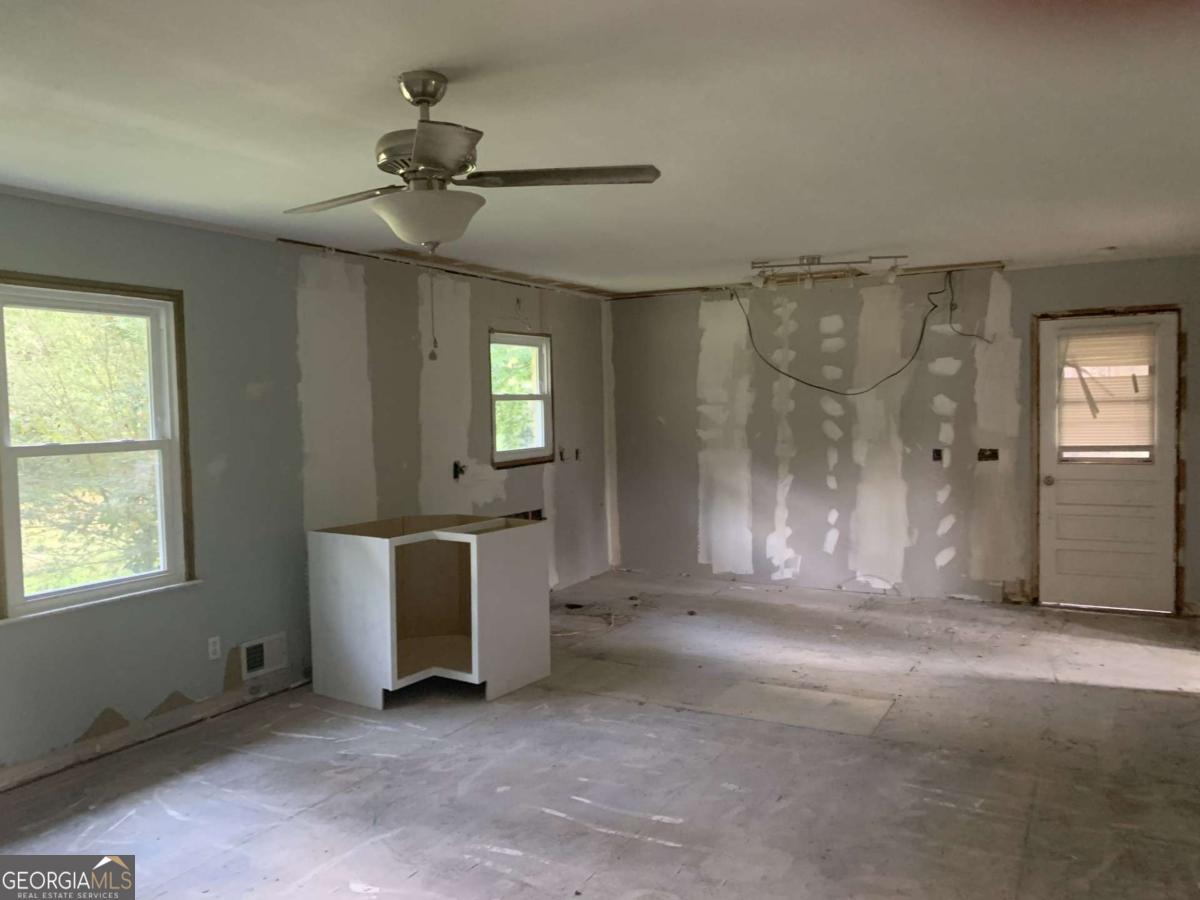 529 Hawkins Store RD