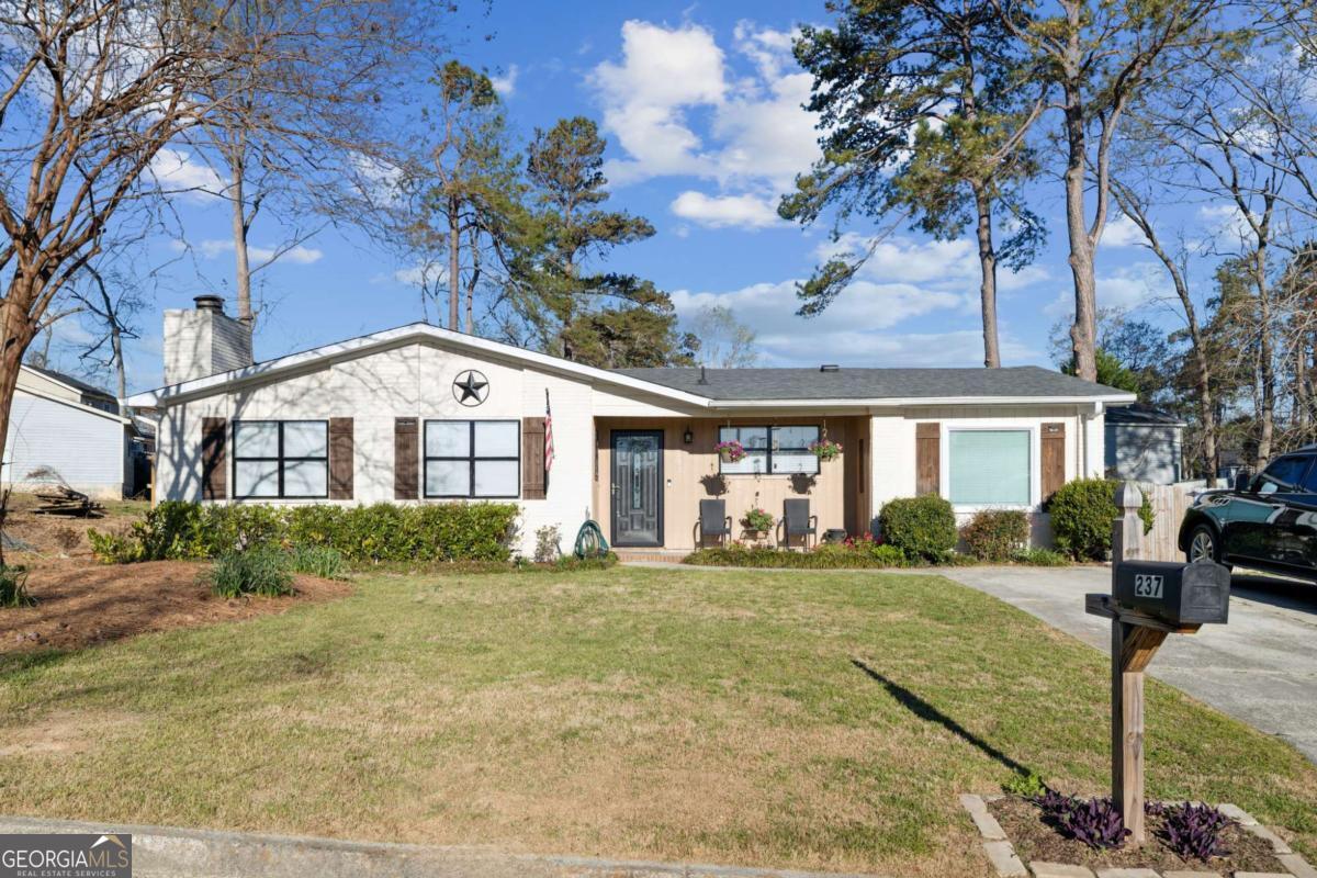 237 Deerfield LN