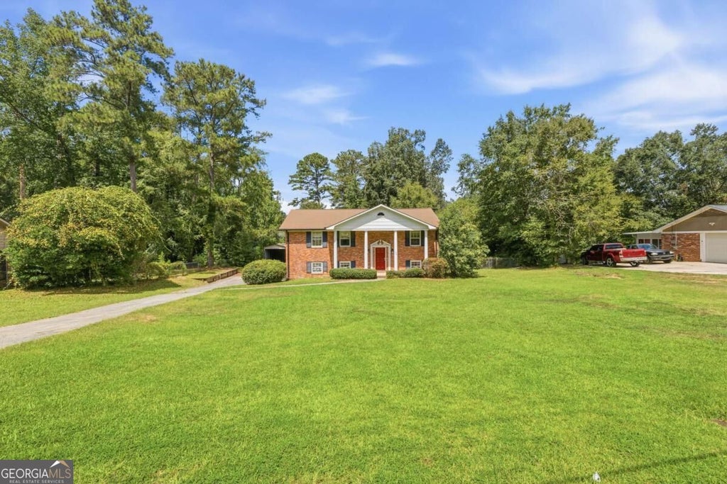 Photo of 1920 Long Ridge Drive, Macon, GA 31211 (MLS # 10841231)