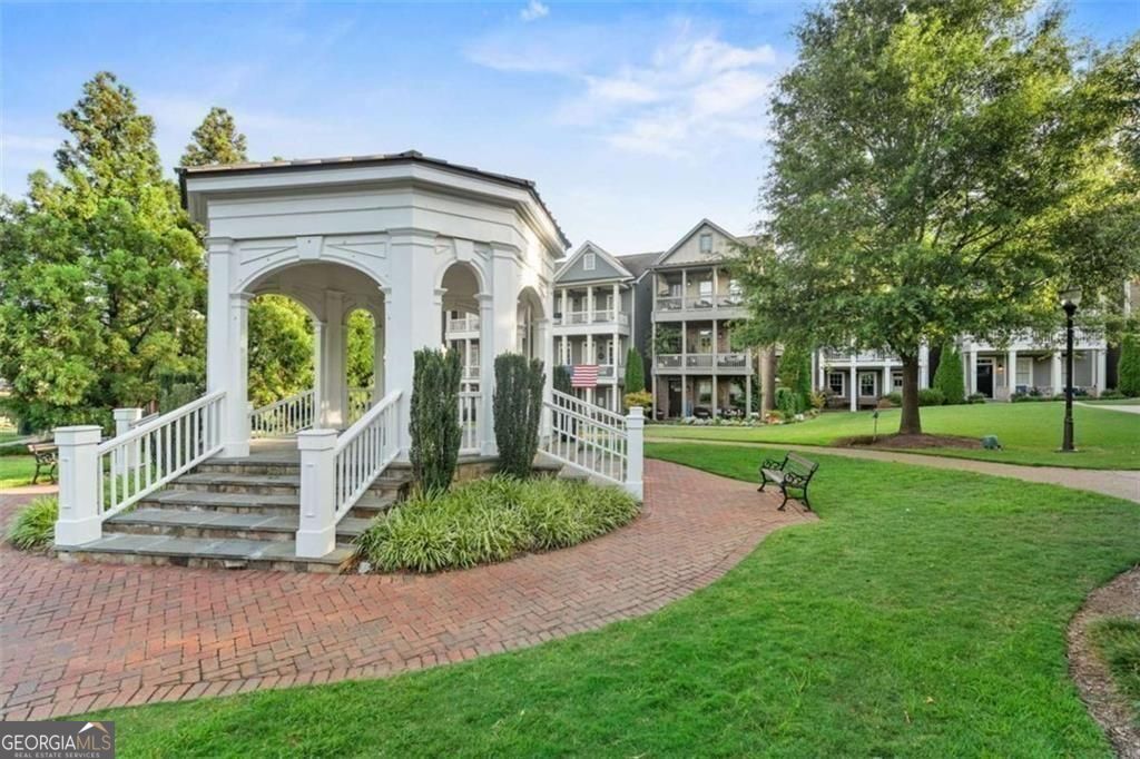 124 Parkside West CT