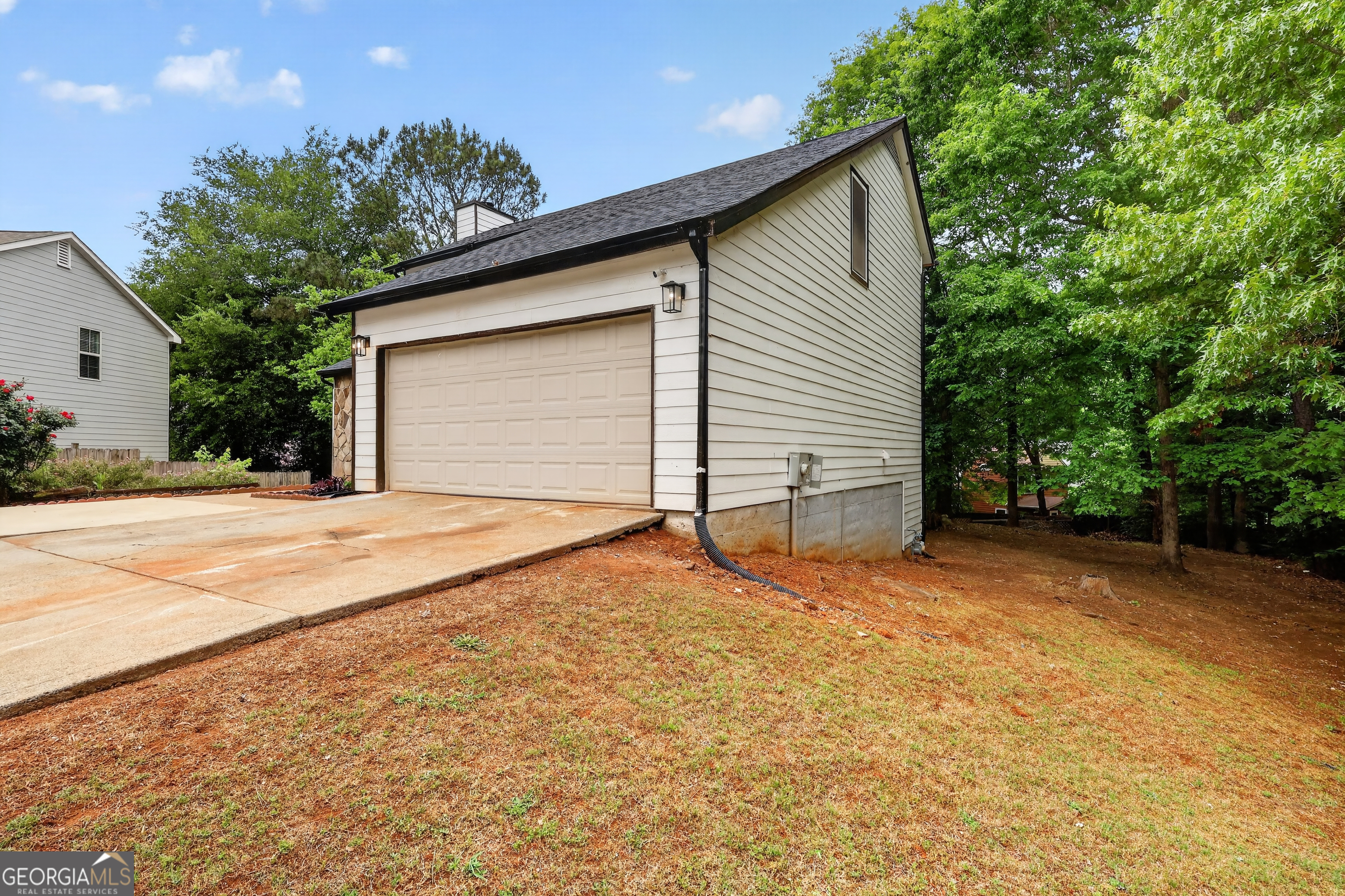1204 Empire CIR