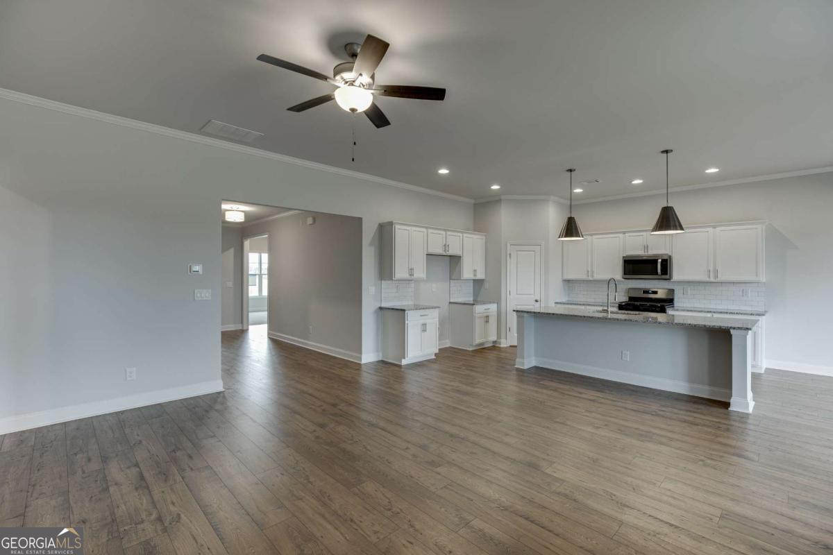 164 Oakdale RD 33