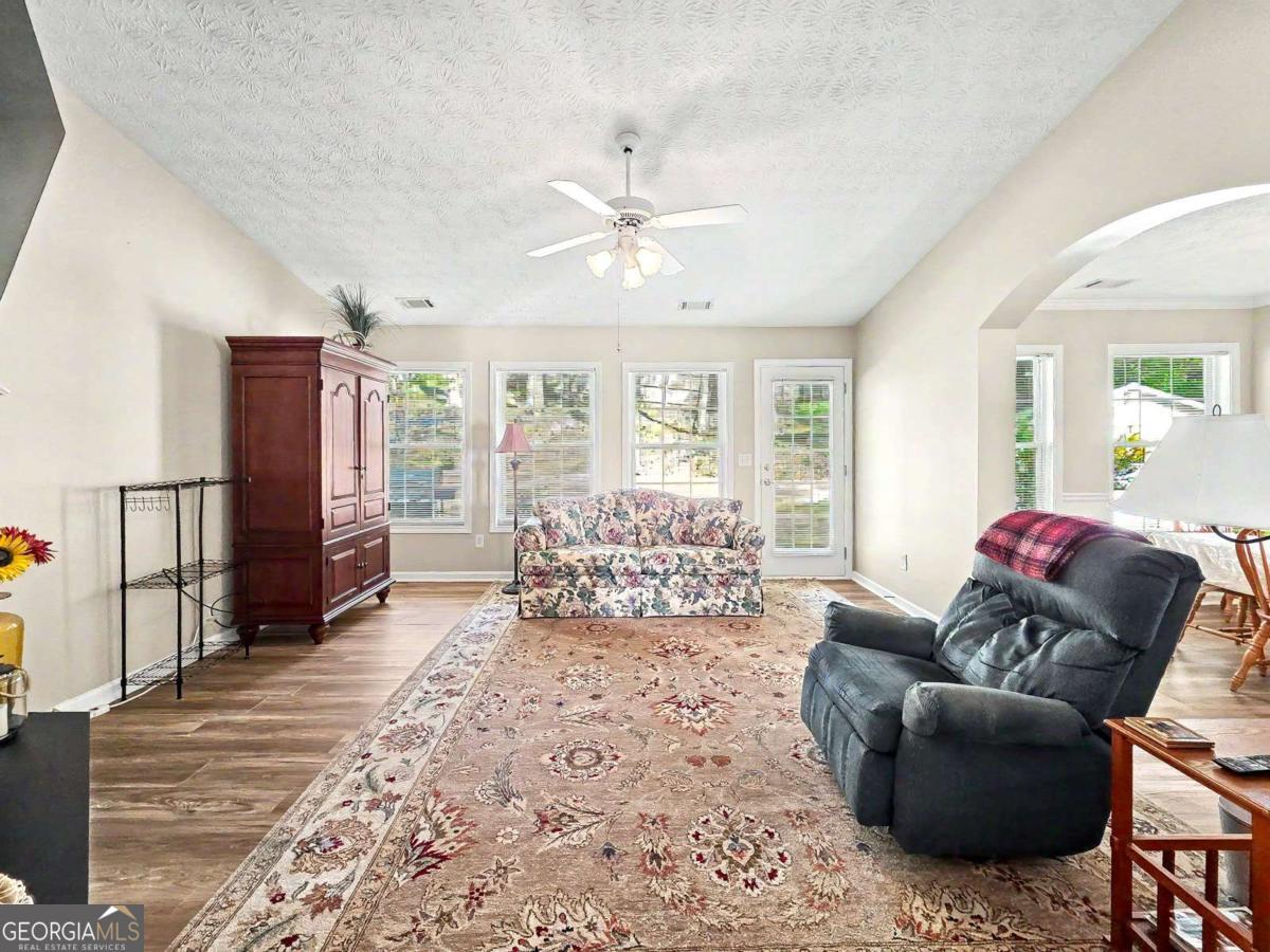 209 Diamond Valley PASS