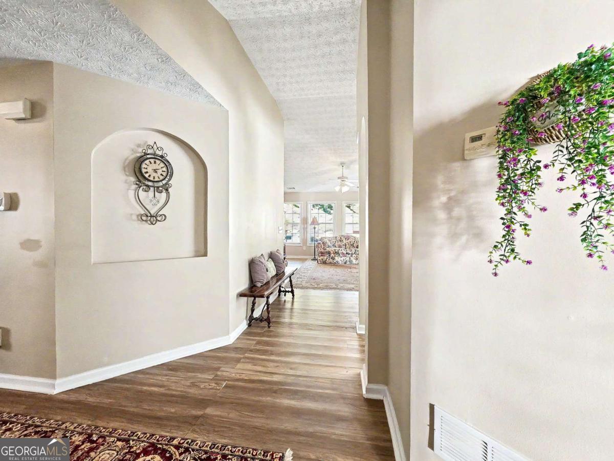 209 Diamond Valley PASS