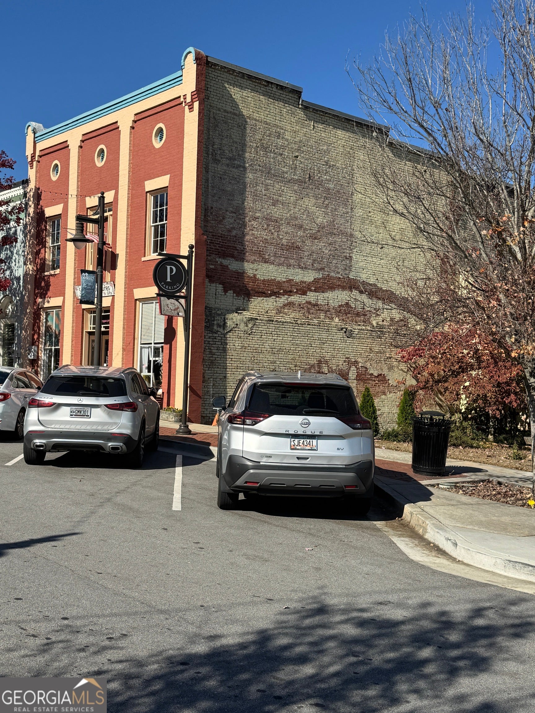 5504 Main ST