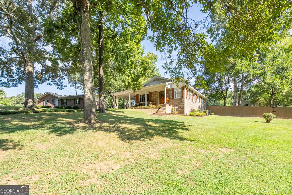 Photo of 16 Eastdell Road NE, Rome, GA 30161 (MLS # 10833931)