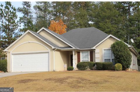 Photo of 3405 Endicott Lane, Lithonia, GA 30038 (MLS # 10649663)