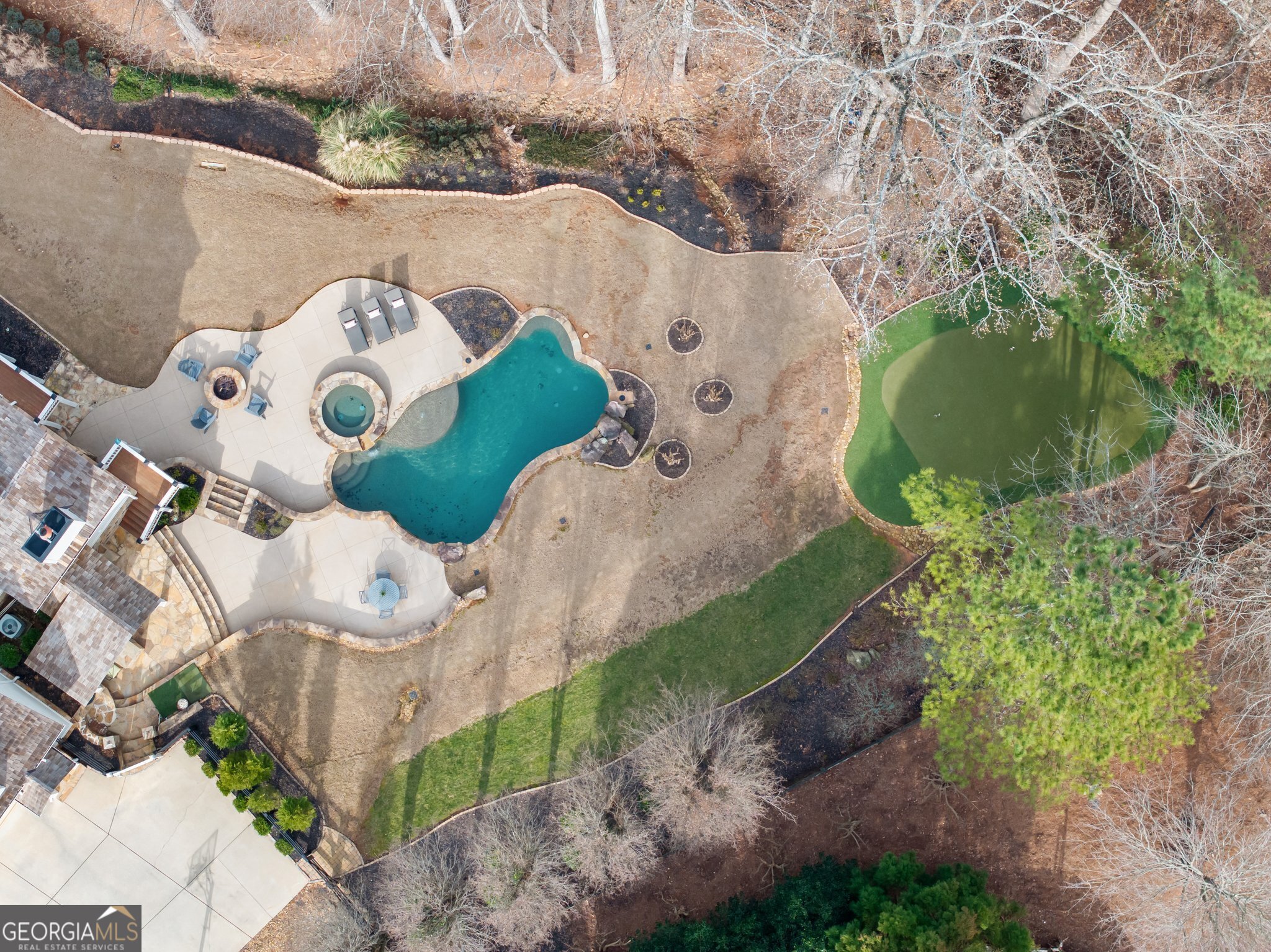 15245 Fairfax LN