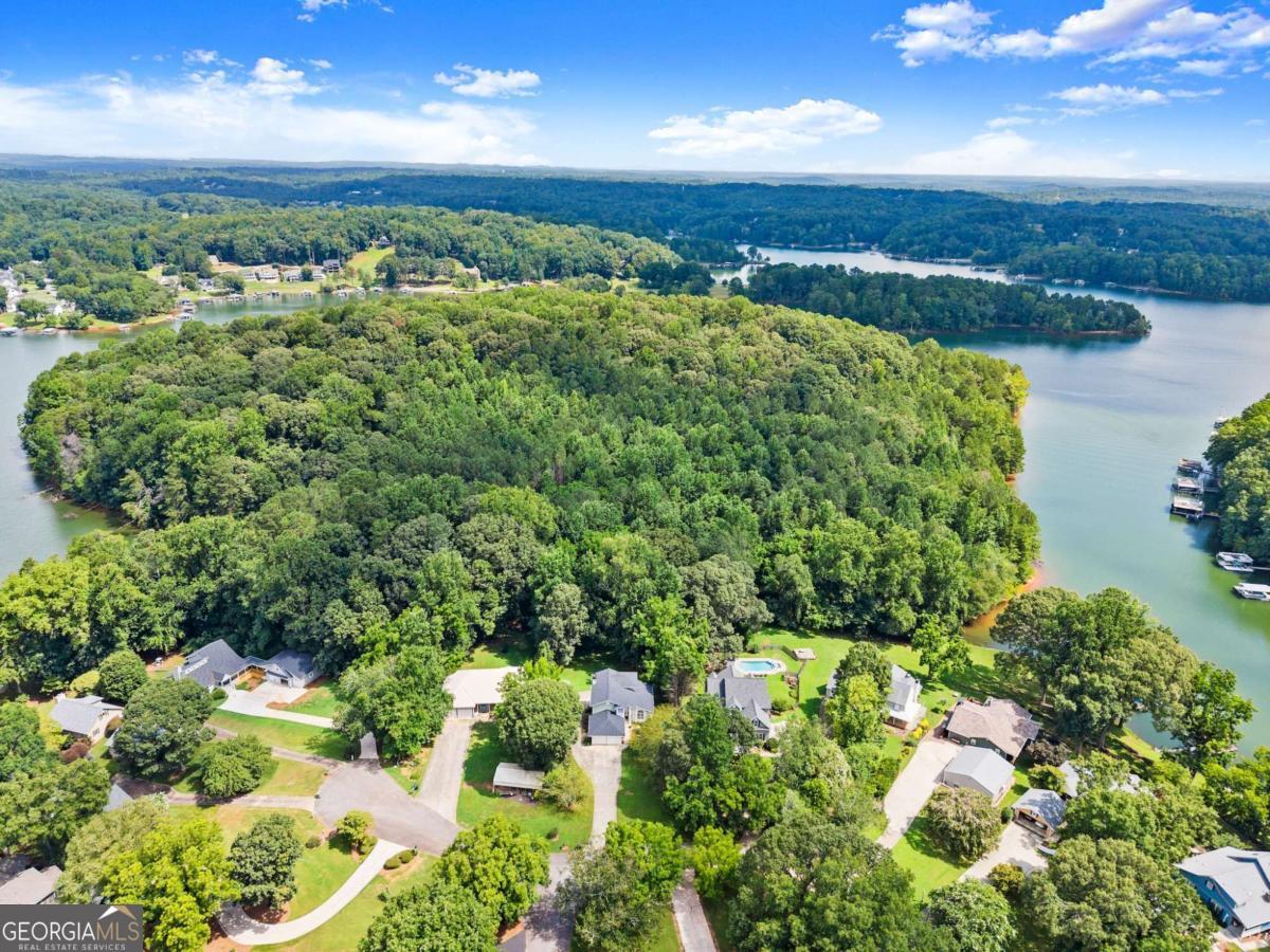 272 INDIAN COVE DR
