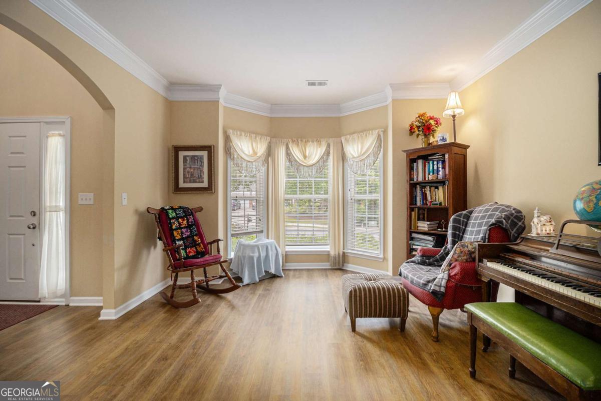 5925 Crescent Landing DR