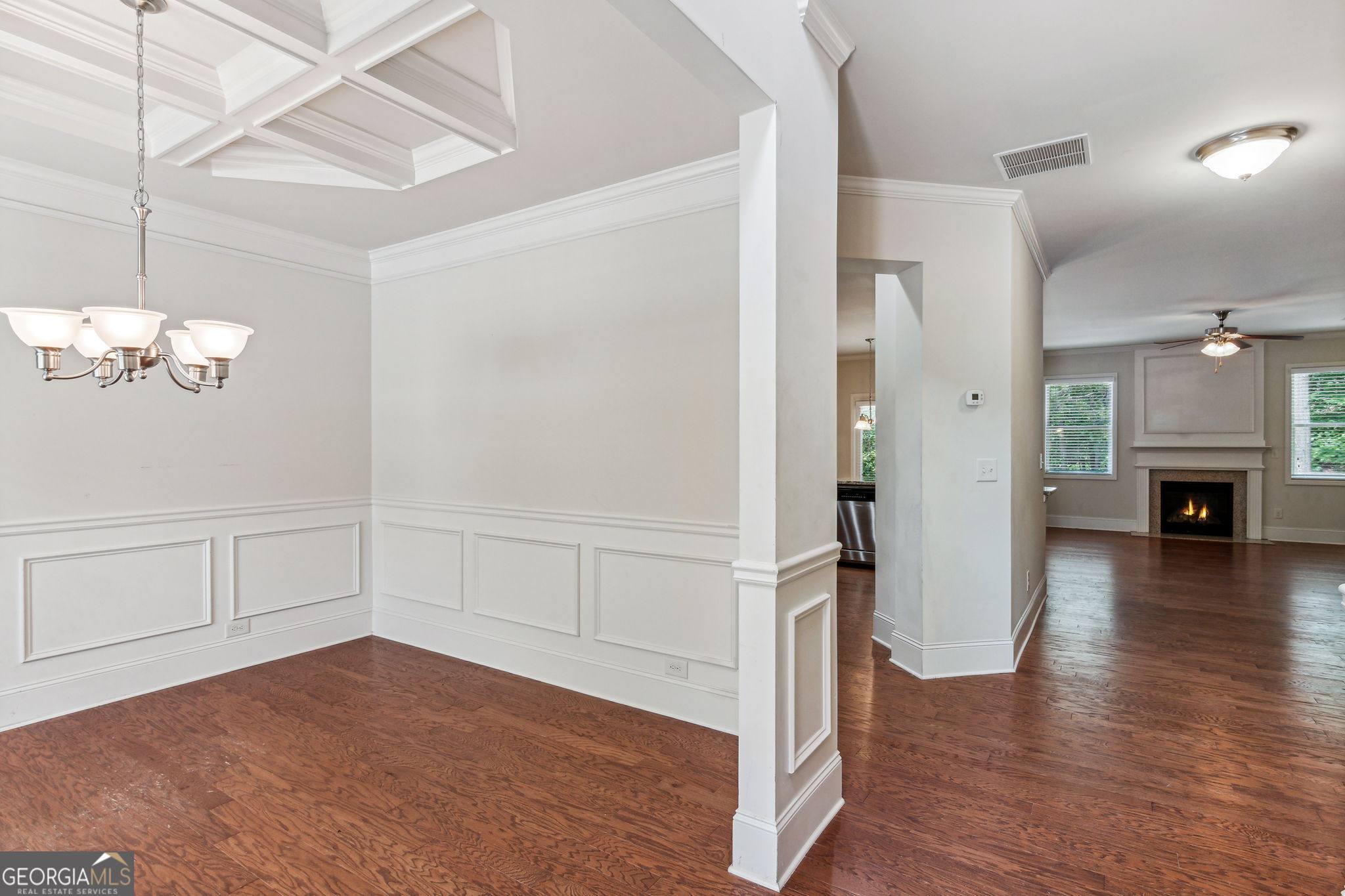 Cumming, Georgia 30041, United States, 5 Bedrooms Bedrooms, ,3 BathroomsBathrooms,Residential,Pending,41473