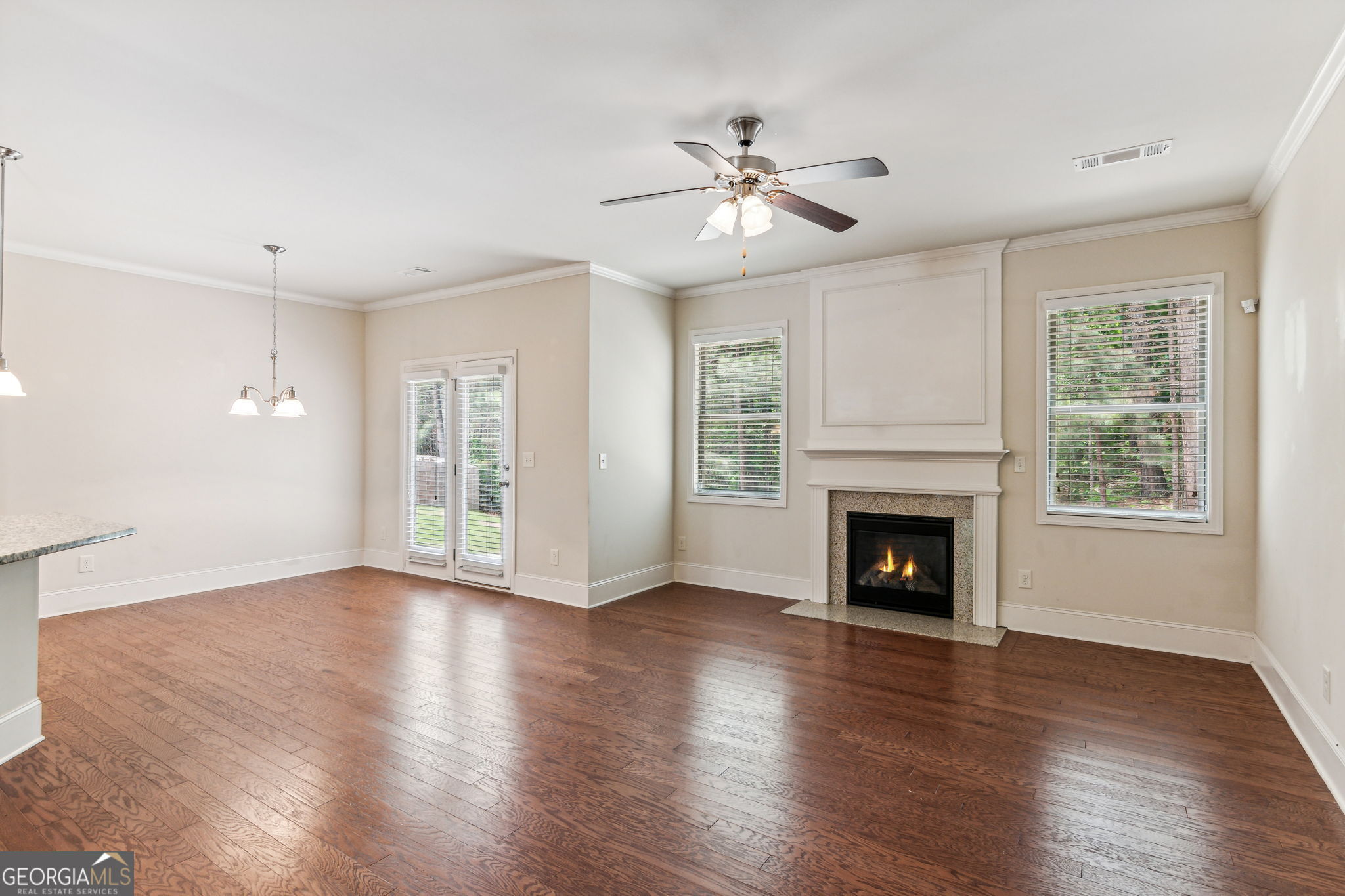 Cumming, Georgia 30041, United States, 5 Bedrooms Bedrooms, ,3 BathroomsBathrooms,Residential,Pending,41473