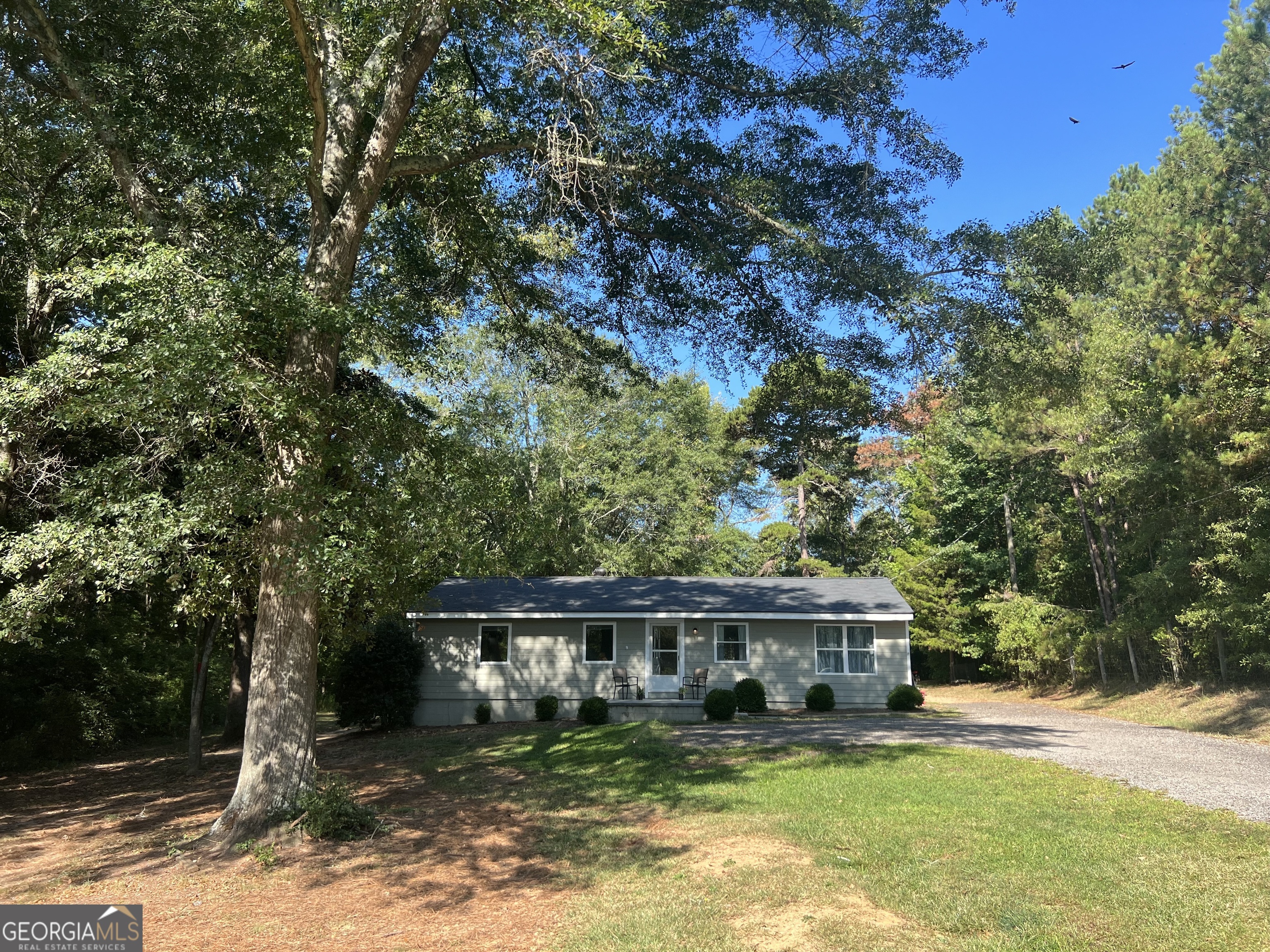 Photo 2 of 29 of 2162 Colbert Danielsville RD house