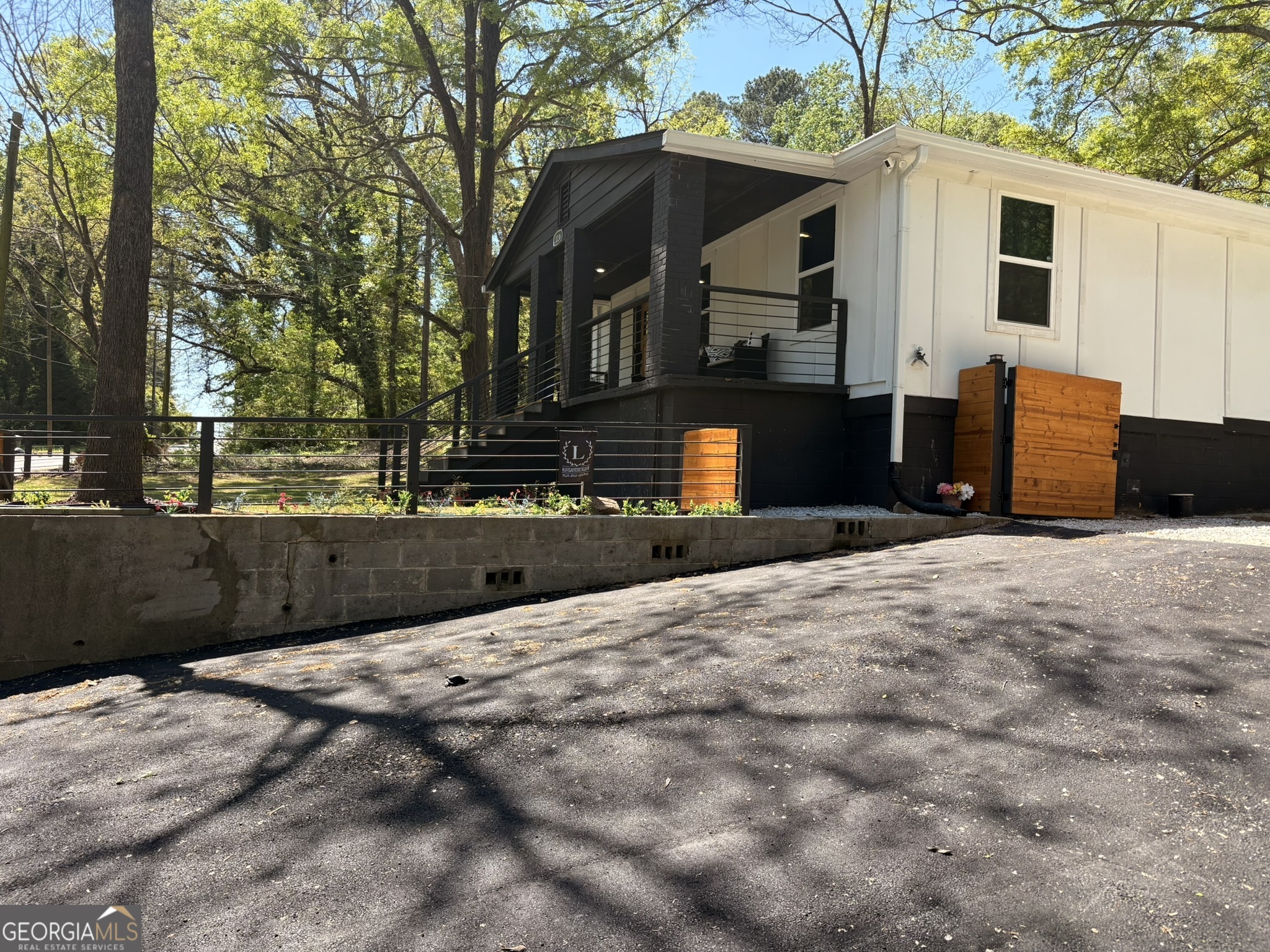 3236 Jonesboro RD SE