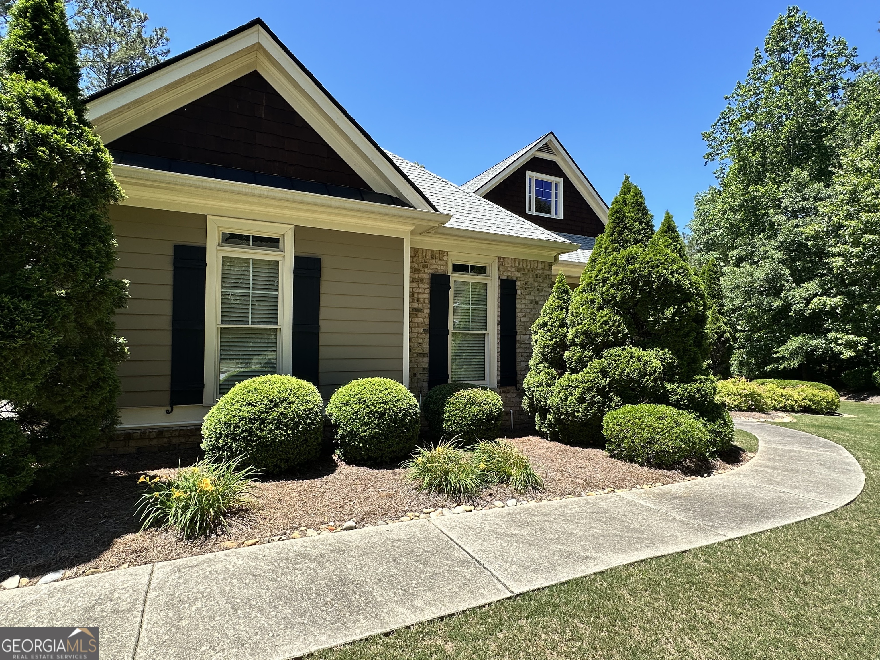 235 Chandler WALK