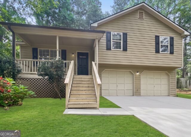 Photo of 555 Browning Circle, Acworth, GA 30101 (MLS # 10821446)