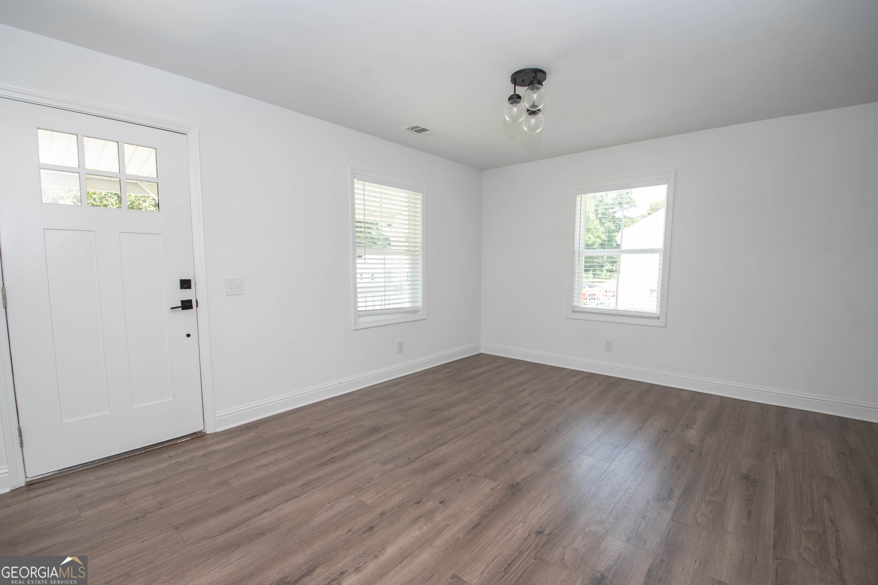 203 White AVE