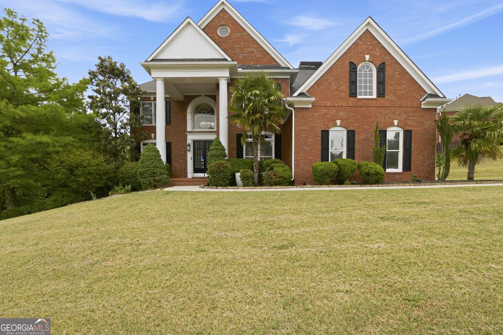 Photo of 105 Bellhaven Avenue, Fayetteville, GA 30215 (MLS # 10763135)
