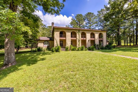 A home in Newnan