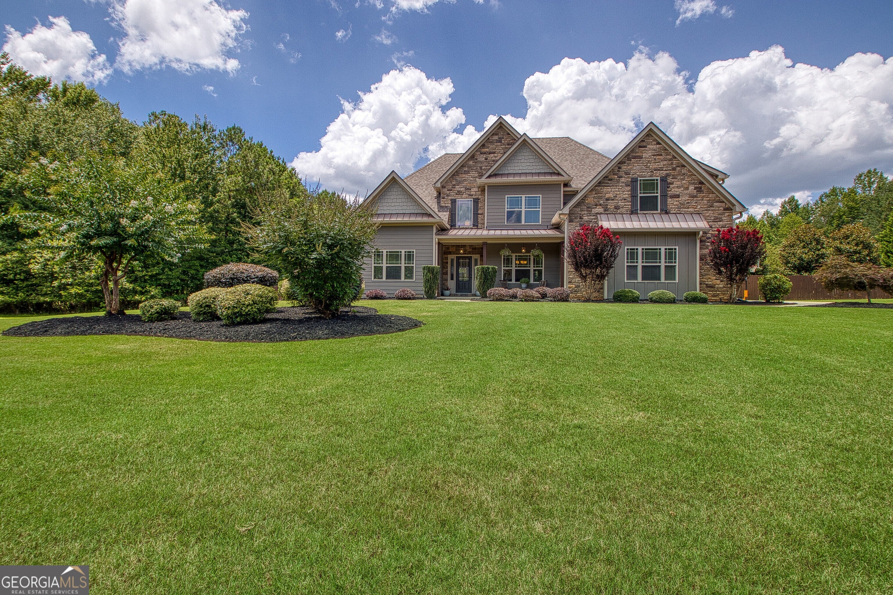 135 Magnolia Place DR