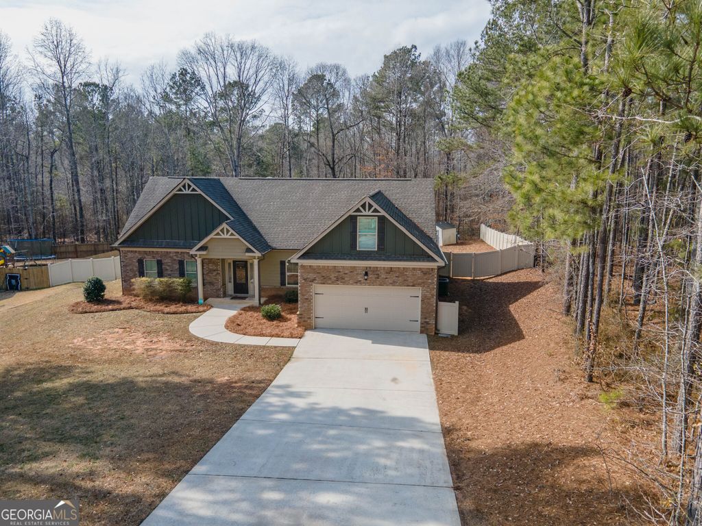 Photo of 1410 Parkway Drive, Griffin, GA 30223 (MLS # 10682745)