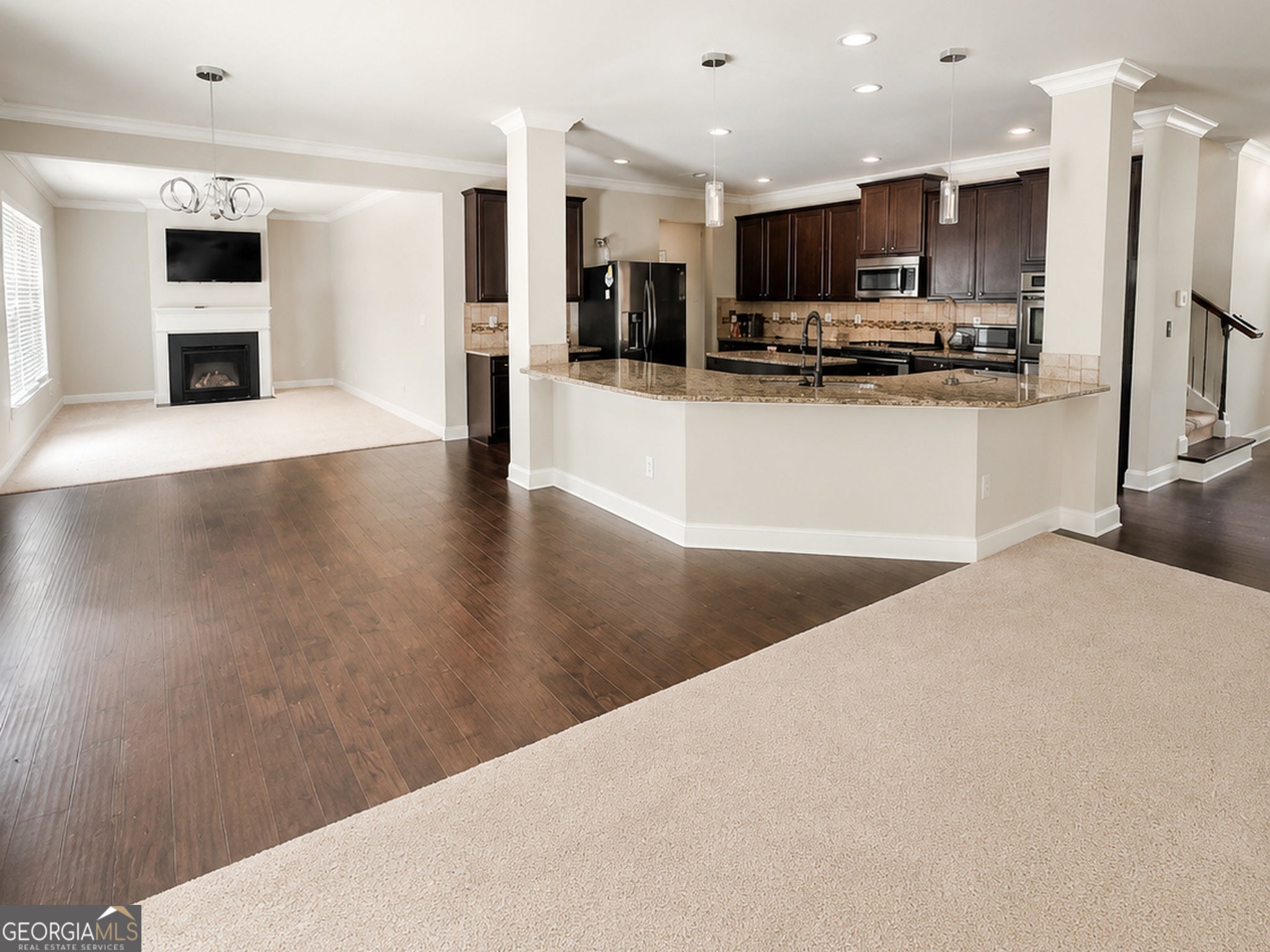 835 Lorrimont LN