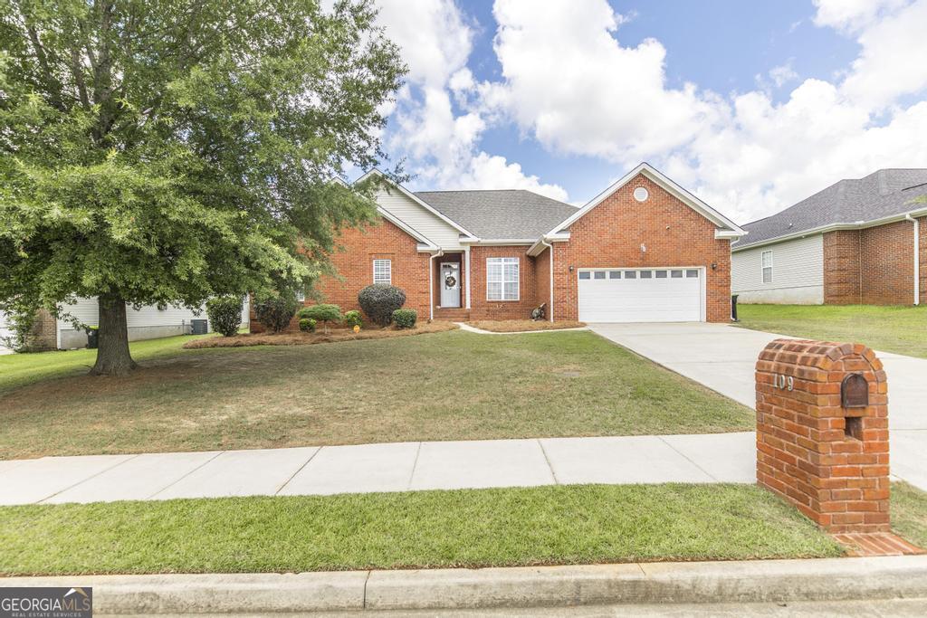 109 Satilla LN