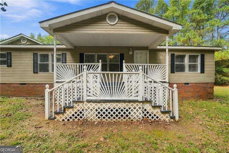 355 Isbell RD SE