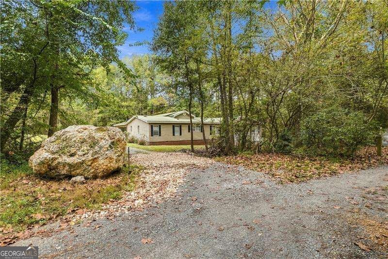 355 Isbell RD SE