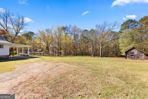 A home in Newnan