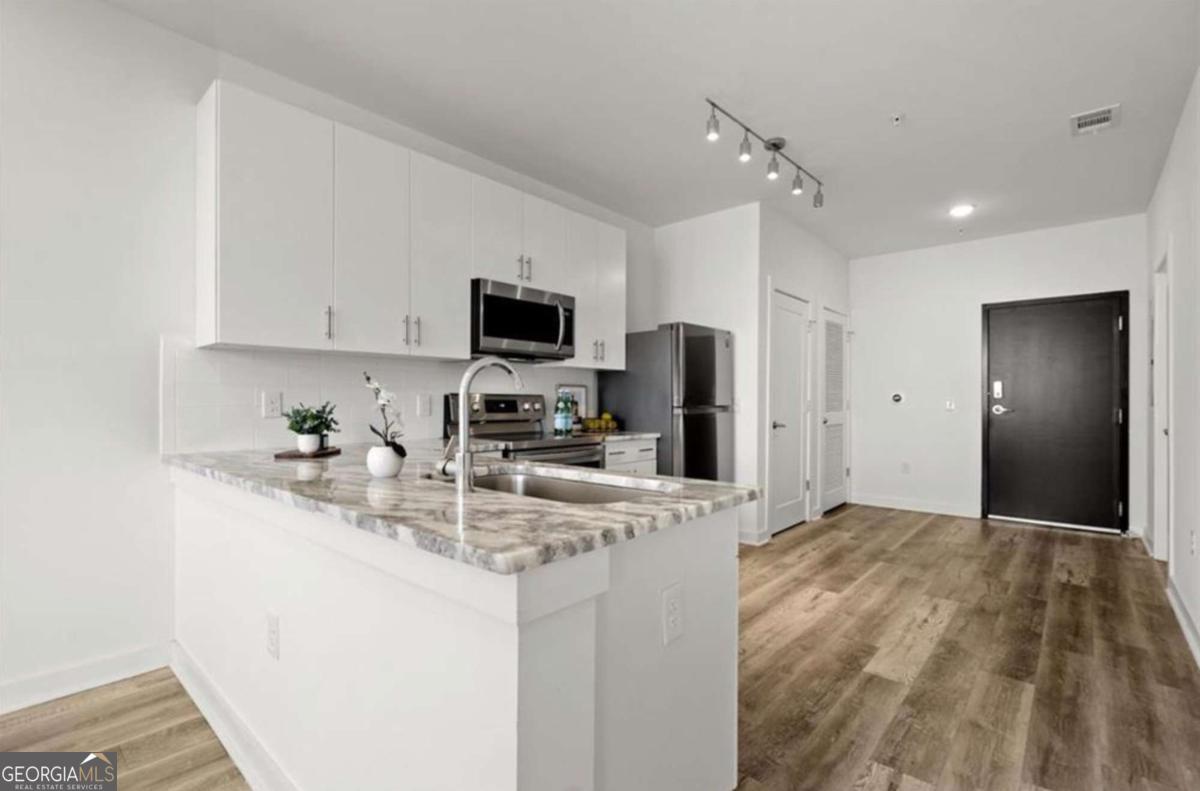 525 Park - Residential