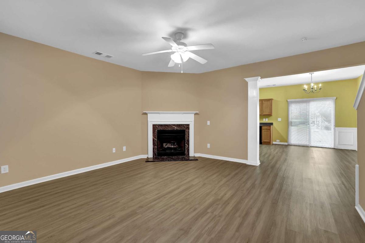 2096 Lakeshore Overlook DR NW