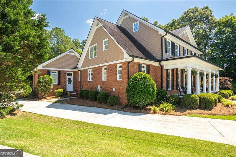 395 Grove Ridge DR