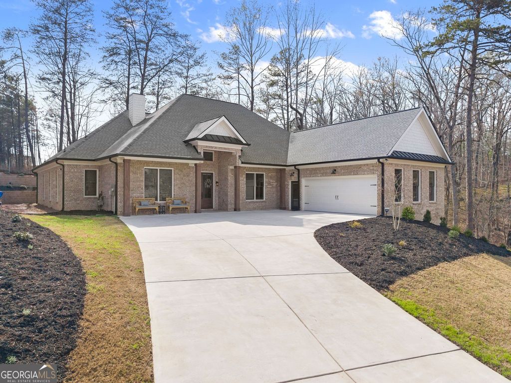 Photo of 5969 Wellington Avenue, Gainesville, GA 30506 (MLS # 10715248)