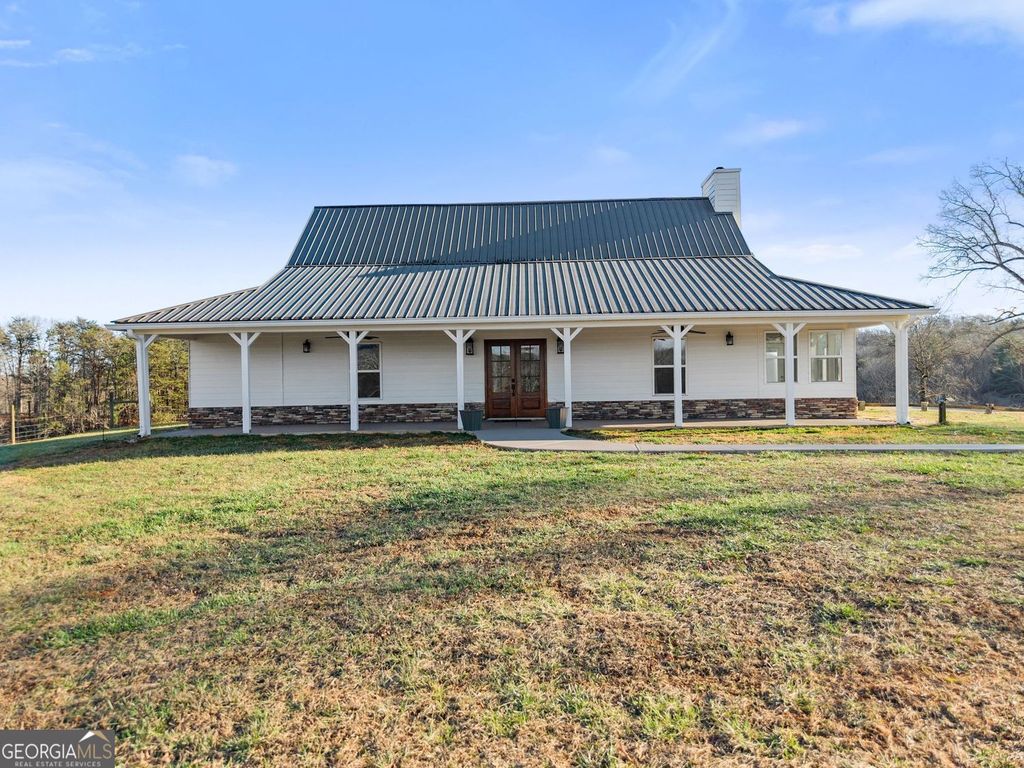 Photo of 552 Vista View Place, Cleveland, GA 30528 (MLS # 10673782)