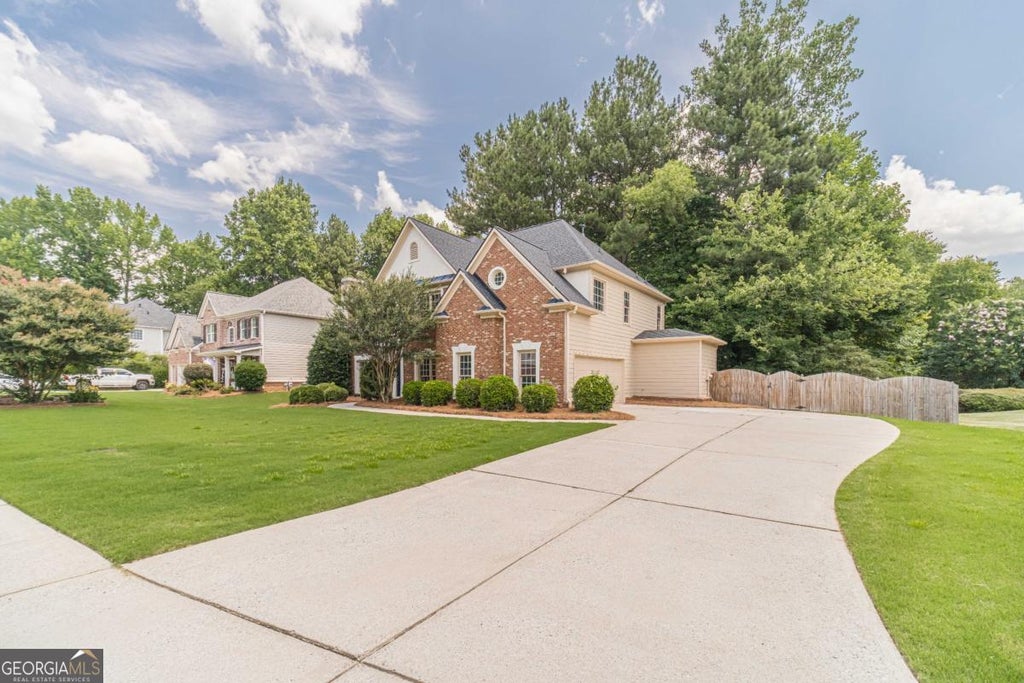 Photo of 3635 Rolling Creek Drive, Buford, GA 30519 (MLS # 10803739)