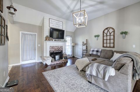 Photo of 190 Woodford Way SE, Calhoun, GA 30701 (MLS # 10635546) Photo of 190 Woodford Way SE, Calhoun, GA 30701 (MLS # 10635546)