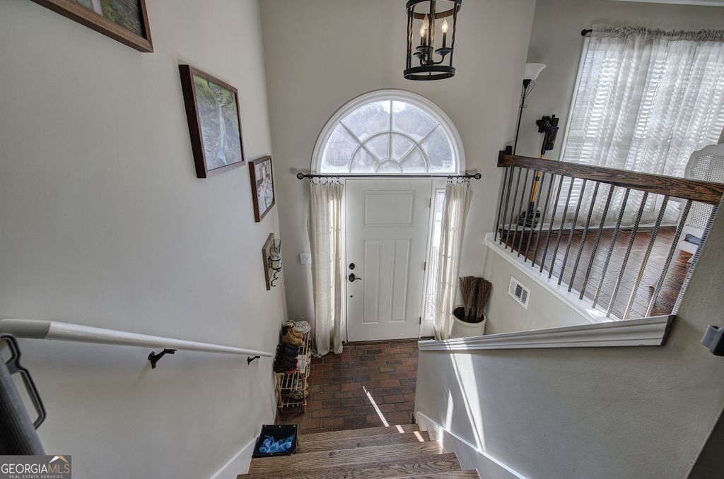 Photo of 190 Woodford Way SE, Calhoun, GA 30701 (MLS # 10635546)