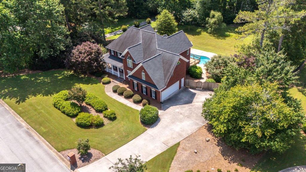 Photo of 311 Hidden Lakes Drive, Carrollton, GA 30116 (MLS # 10696308)