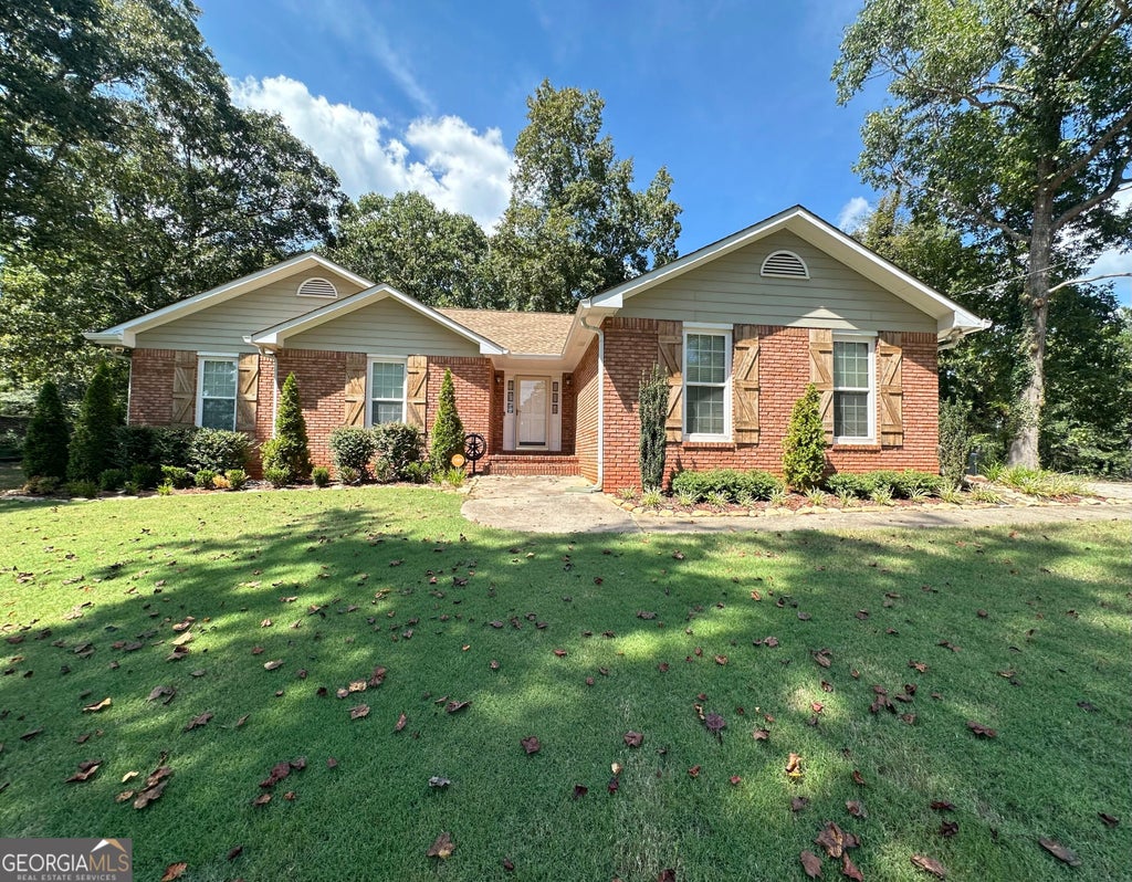 Photo of 45 Copeland Lane, Stockbridge, GA 30281 (MLS # 10845328)