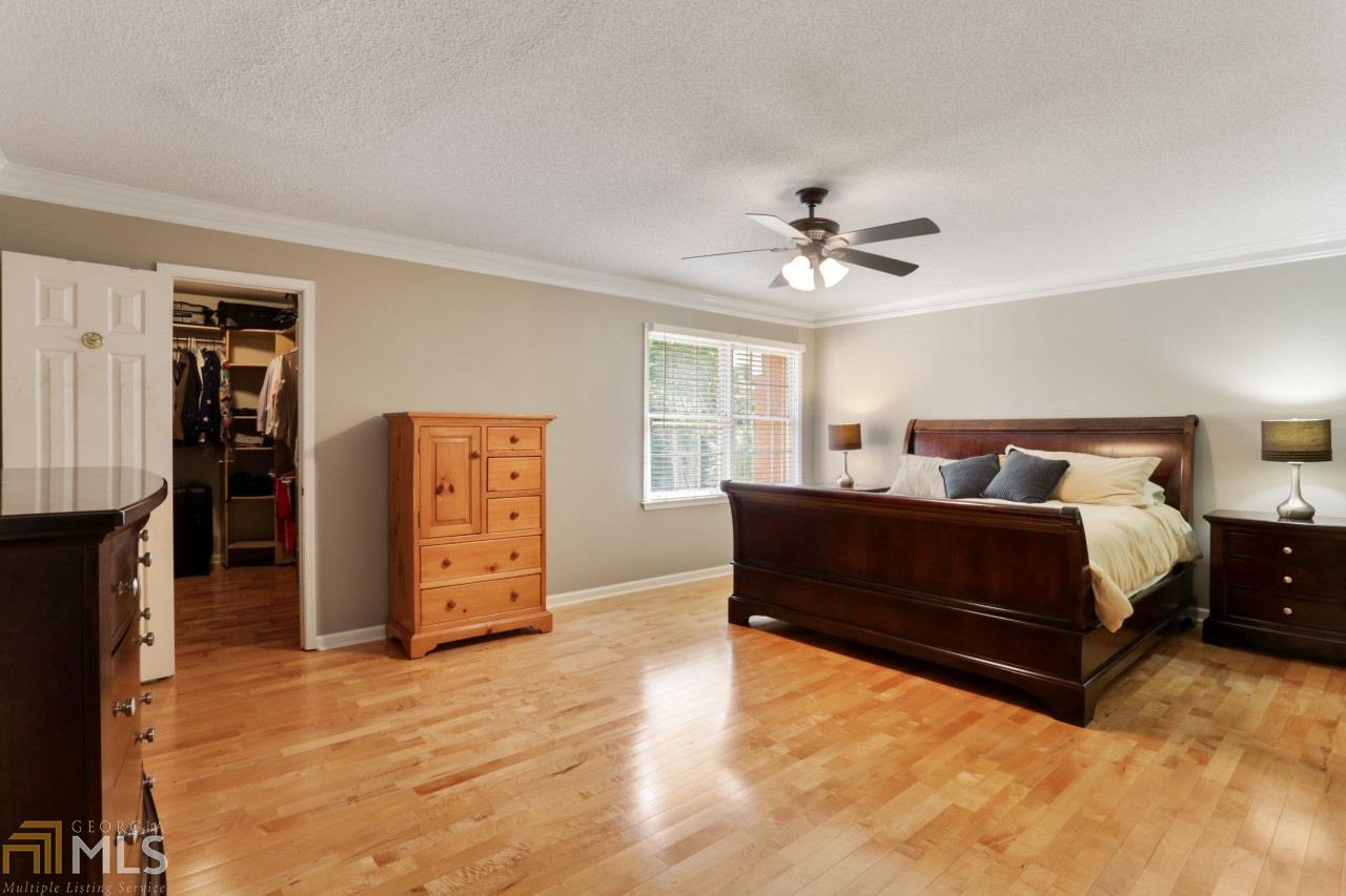 Williamsburg Square - Residential