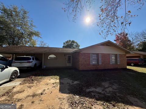 Photo of 208 Pellimore Drive, Warner Robins, GA 31093 (MLS # 10643539)